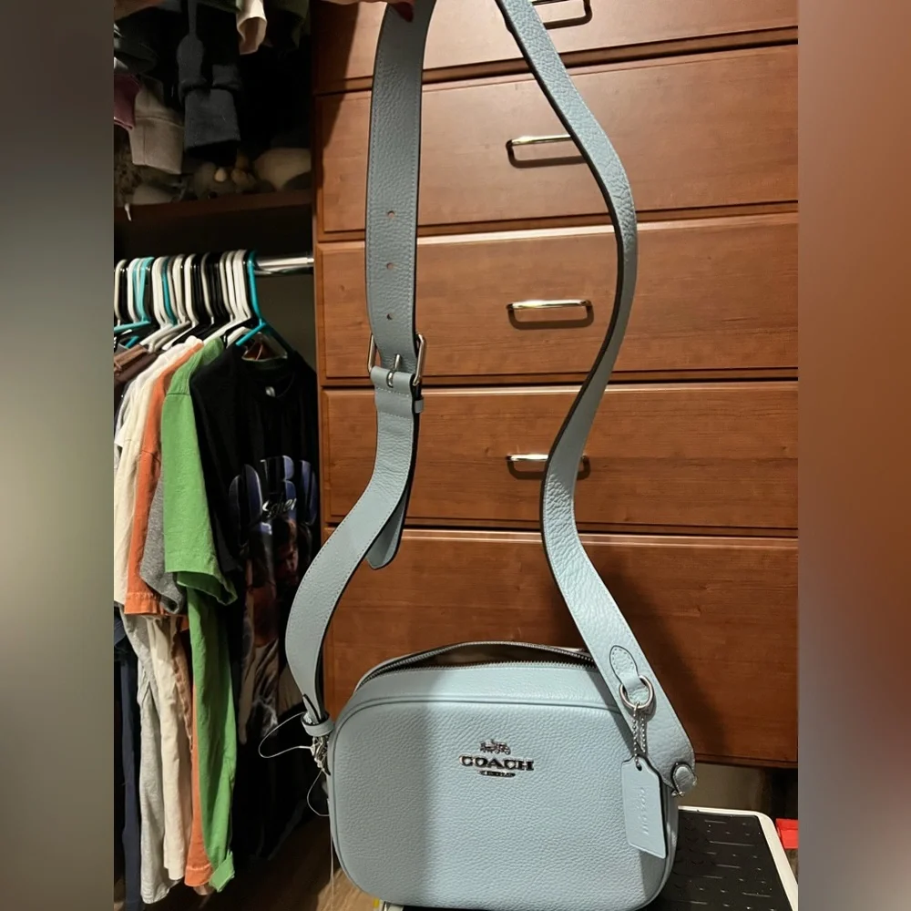 NWT Coach crossbody - Picture 3 of 8